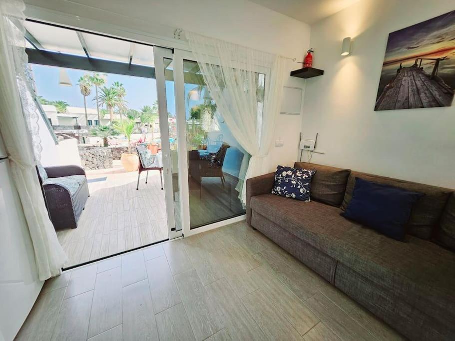 Apartamento Taisa Playa Roca Costa Teguise Dış mekan fotoğraf