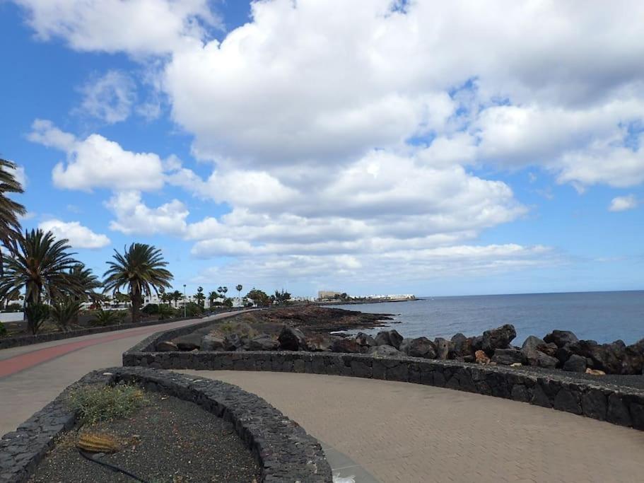 Apartamento Taisa Playa Roca Costa Teguise Dış mekan fotoğraf